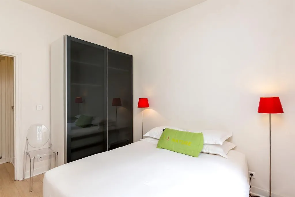 Apartment Drouot 2 Paris
